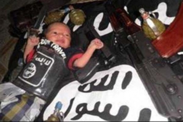 کوچکترین عضو داعش در شبکه های اجتماعی